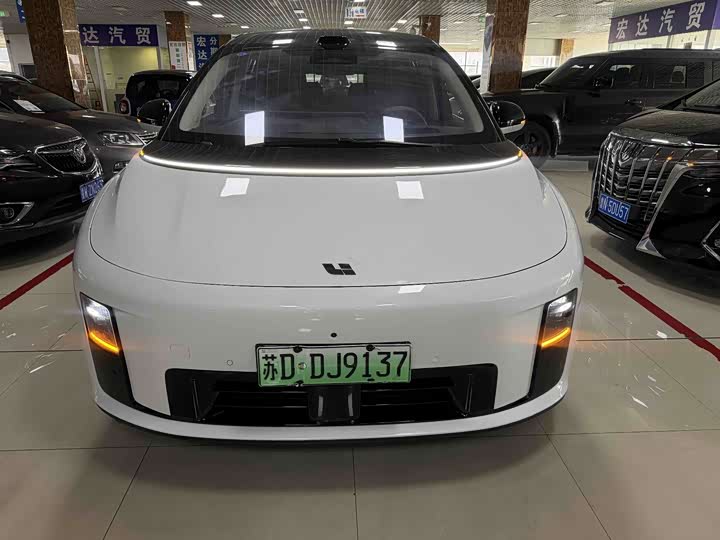 LiXiang i8, 2025 — купить в Иванове под ключ
