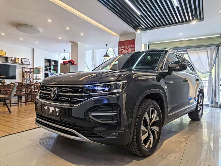 Volkswagen Tayron, 2022 — купить в Москве под ключ