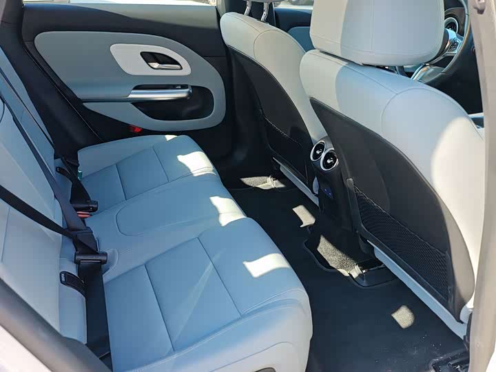 Mercedes-Benz CLA-Class EV, 2025 — фото 8 из 9