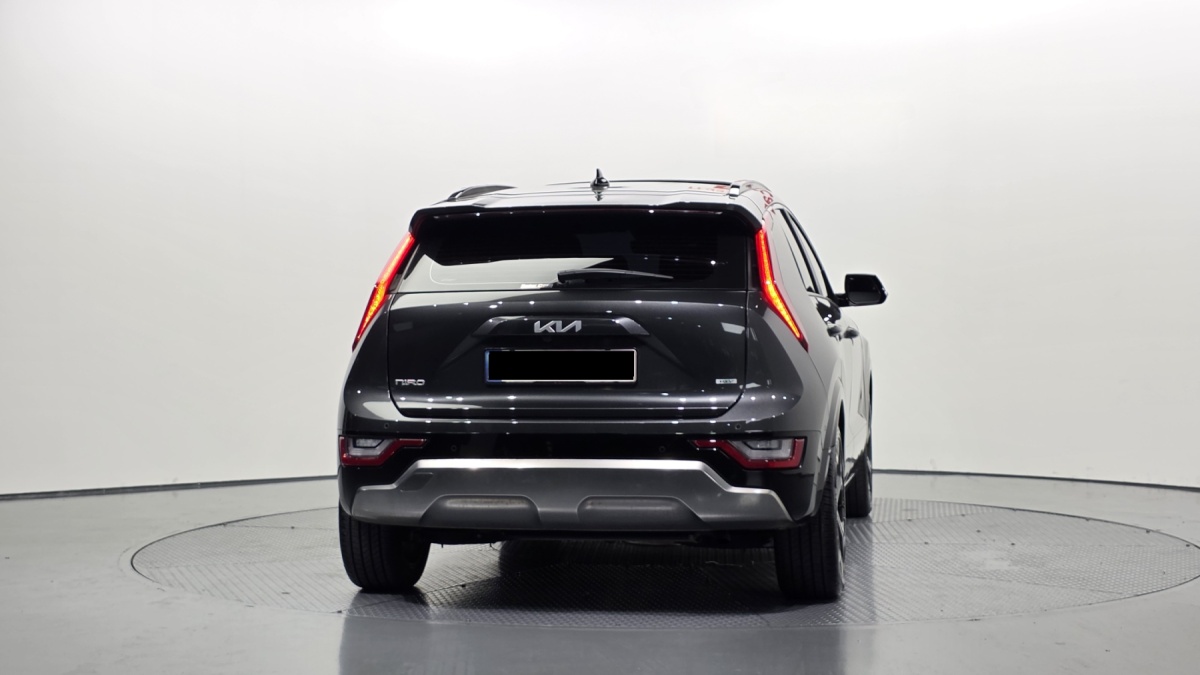 Kia Niro, 2022 — фото 4 из 12