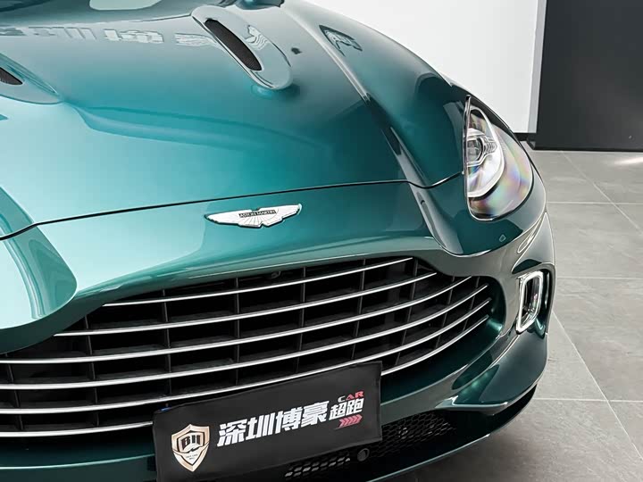 Aston Martin DBX, 2023 — фото 4 из 9