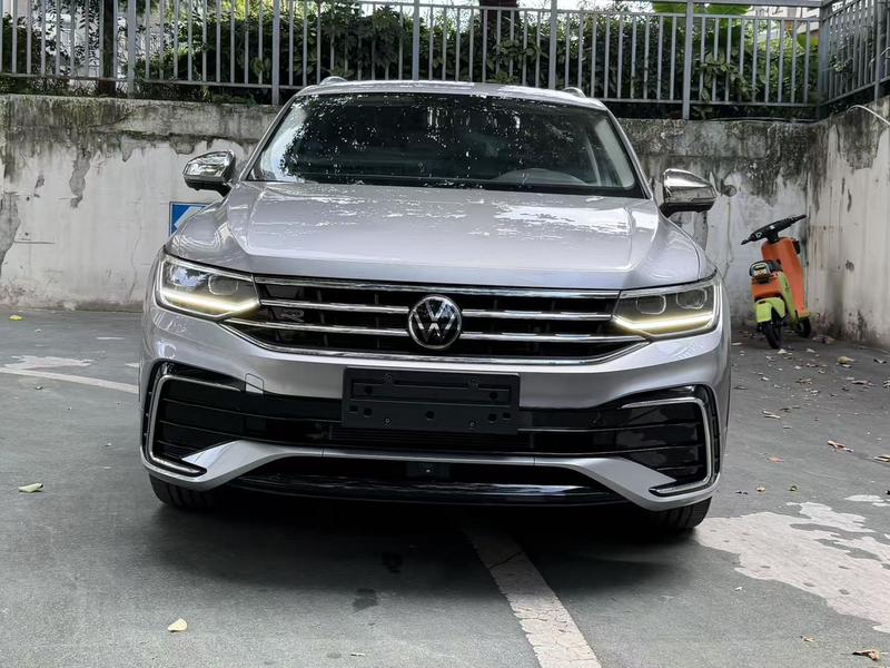 Volkswagen Tiguan X, 2022 — фото 2 из 12