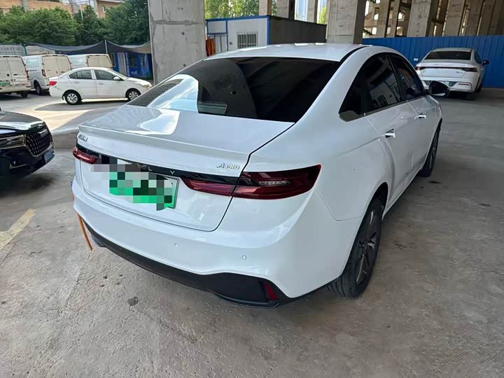 Geely Geometry G6, 2022 — фото 8 из 9