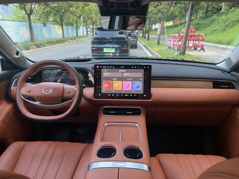 GAC Trumpchi S9, 2025 — фото 7 из 12