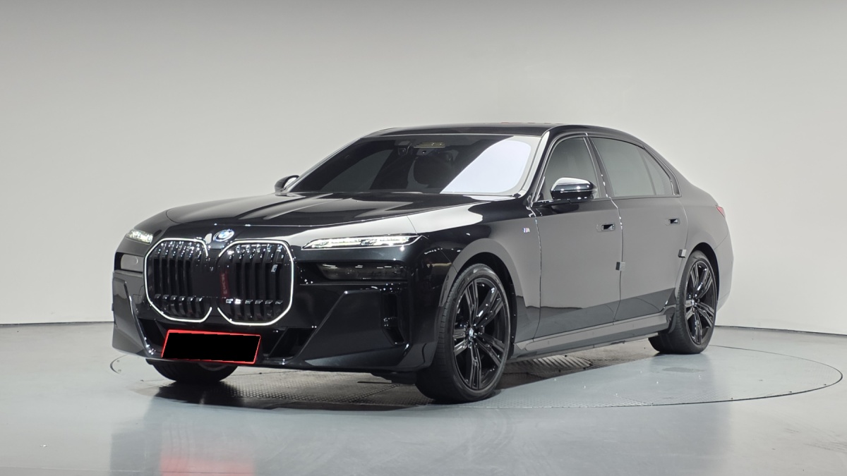 BMW i7, 2024 — купить в Туле под ключ