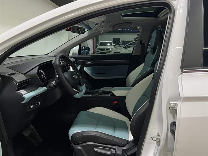 Geely Emgrand GS, 2023 — фото 8 из 9