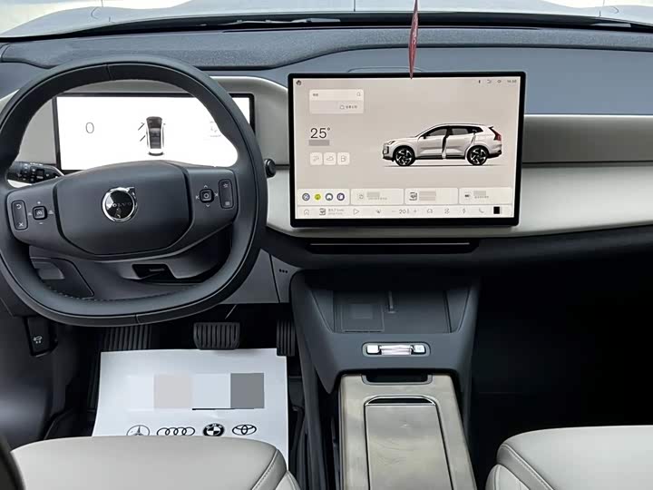 Volvo XC70 Hybrid, 2025 — фото 6 из 9