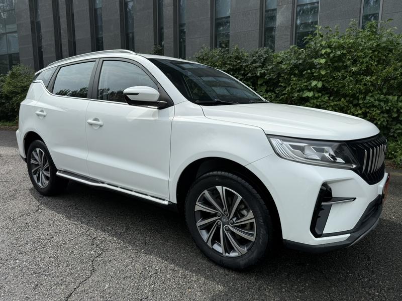 Geely Vision X6, 2021 — фото 3 из 12