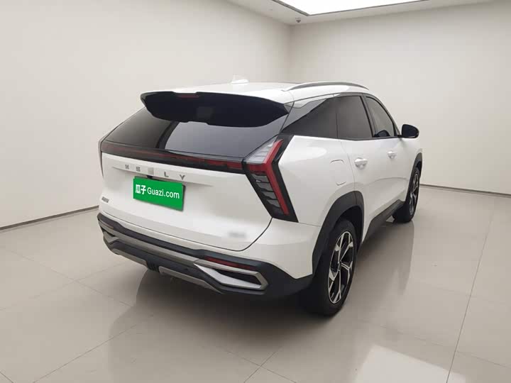 Geely Atlas L, 2024 — фото 4 из 9