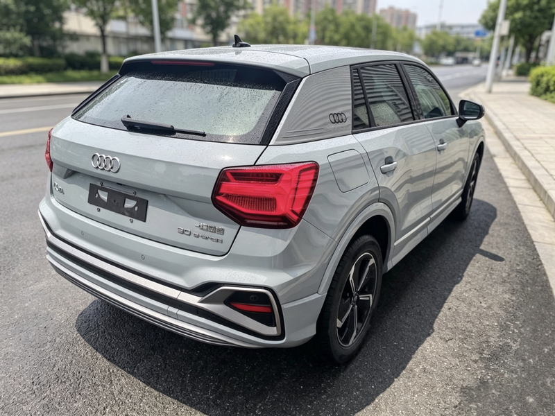 Audi Q2L e-tron, 2022 — фото 6 из 11