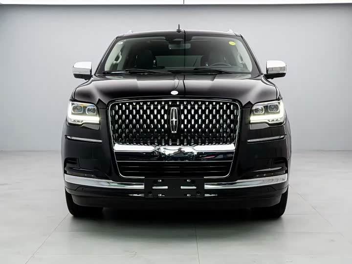 Lincoln Navigator, 2026 — фото 2 из 9