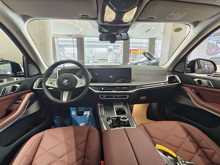 BMW X5, 2025 — фото 8 из 9