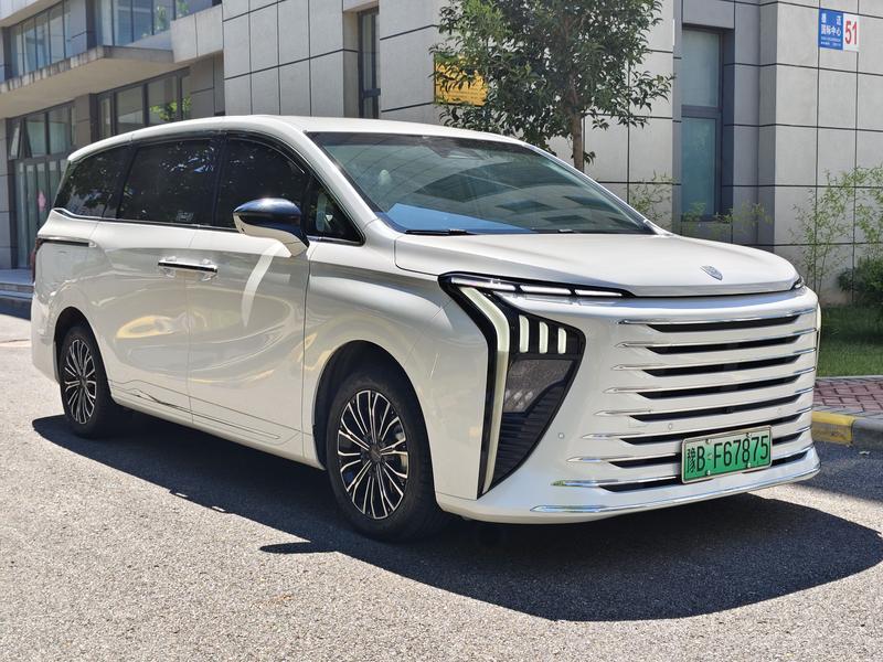 Dongfeng Forthing Xinghai V9, 2024 — фото 3 из 12