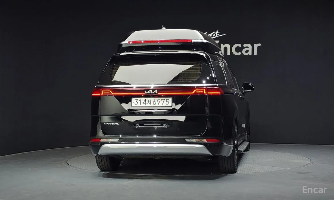 Kia Carnival, 2022 — фото 4 из 12
