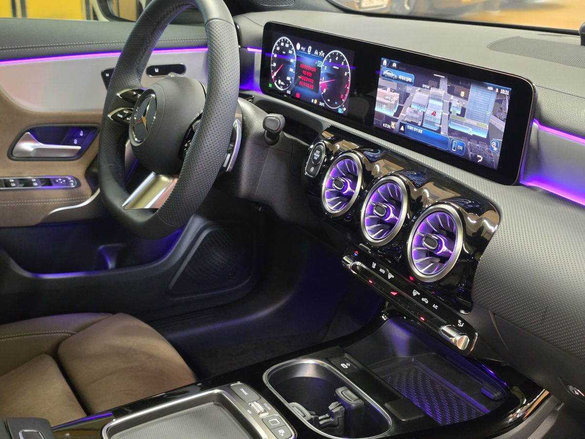 Mercedes-Benz CLA-Class, 2025 — фото 9 из 12