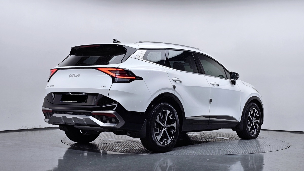 Kia Sportage, 2022 — фото 2 из 12