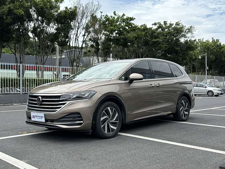 Volkswagen Viloran, 2023 — купить в Москве под ключ