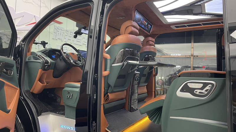 Ford Tourneo, 2022 — фото 12 из 12