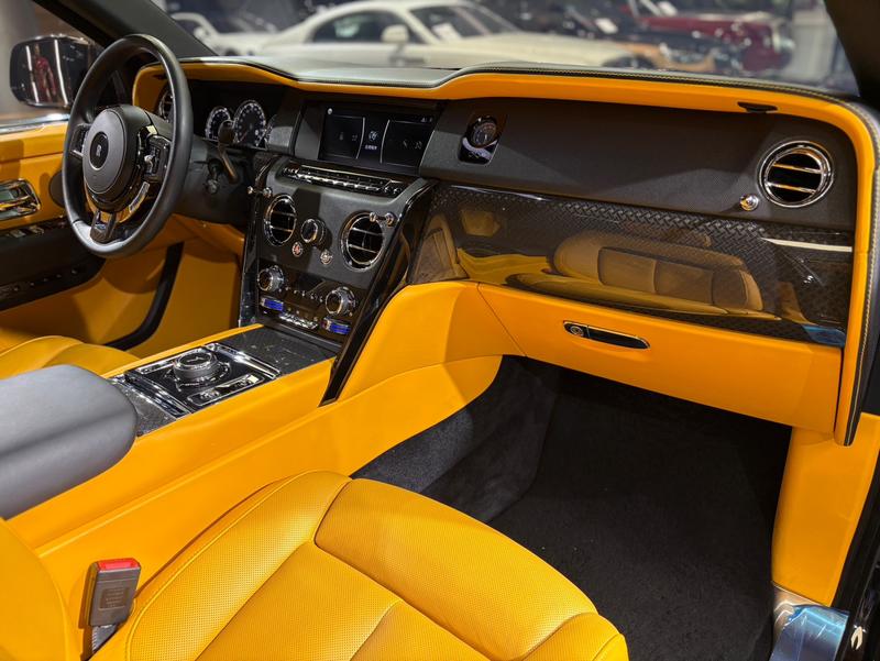 Rolls-Royce Cullinan, 2022 — фото 9 из 12
