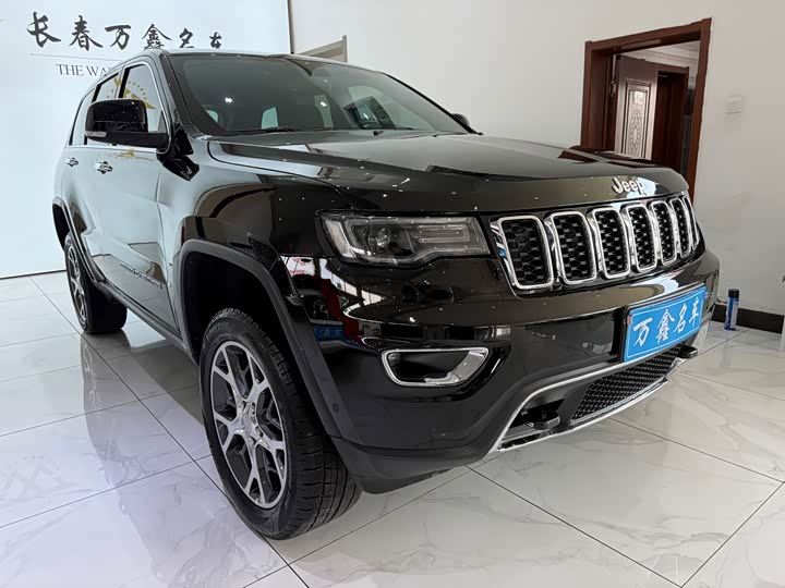 Jeep Grand Cherokee, 2022 — фото 3 из 9