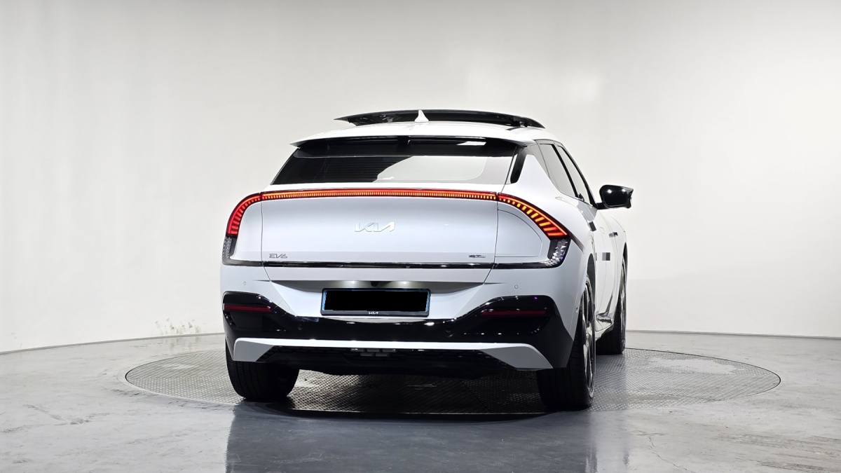 Kia EV6, 2021 — фото 4 из 12