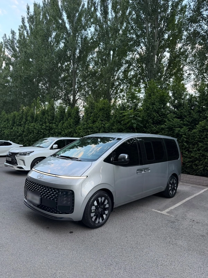 Hyundai Staria, 2025