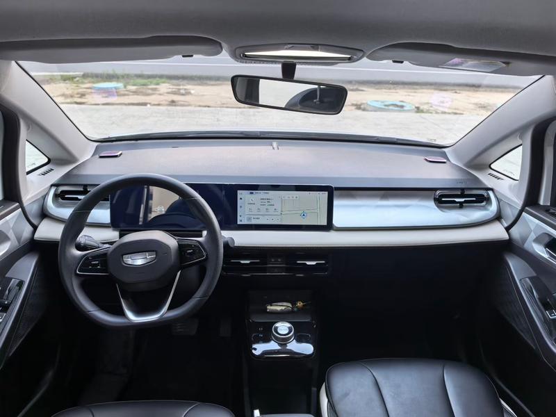 Geely Geometry E Firefly, 2022 — фото 7 из 10