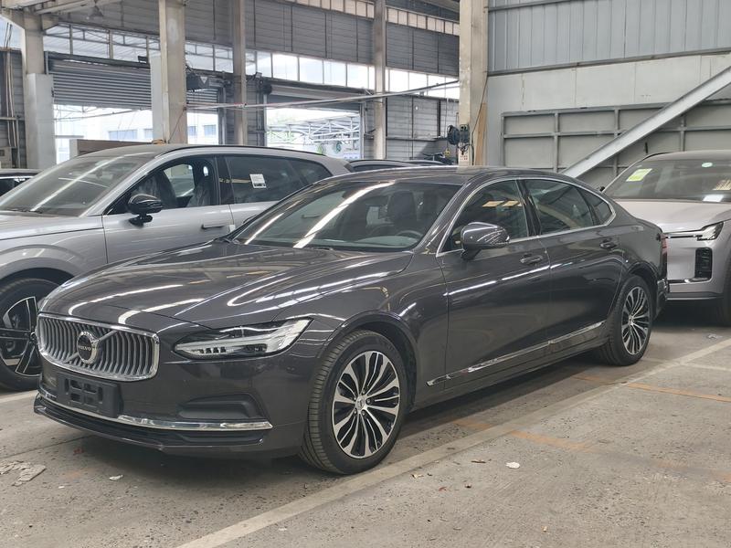 Volvo S90, 2025 — купить в Тамбове под ключ