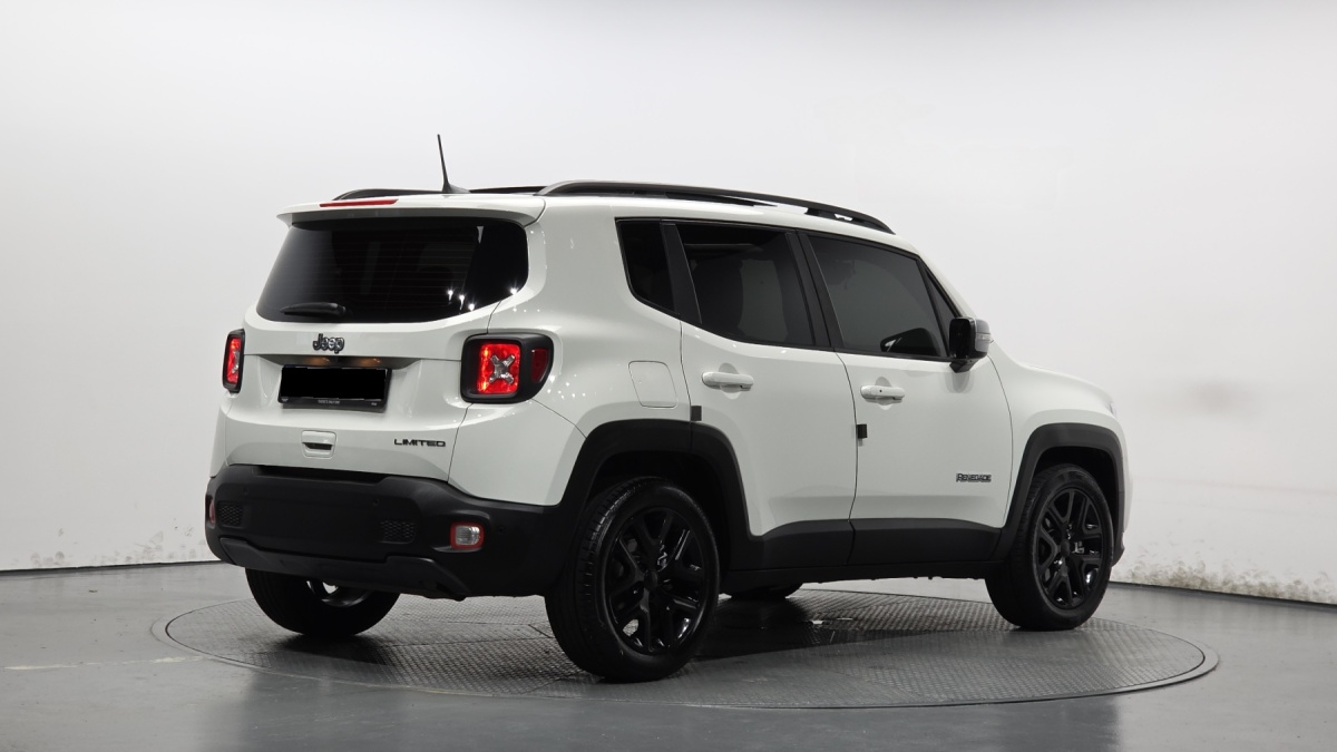 Jeep Renegade, 2022 — фото 2 из 12