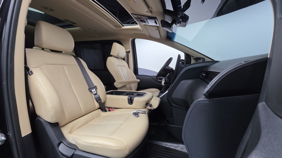 Hyundai Staria, 2023 — фото 9 из 12