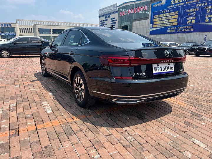 Volkswagen Passat, 2023 — фото 6 из 9