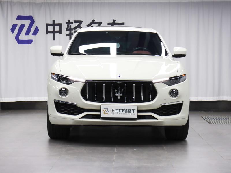 Maserati Levante, 2024 — фото 2 из 12