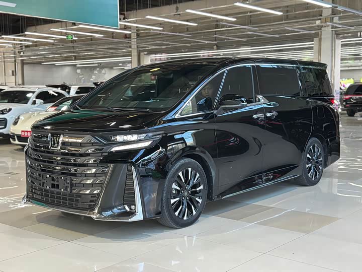 Toyota Vellfire, 2024 — купить в Санкт-Петербурге под ключ