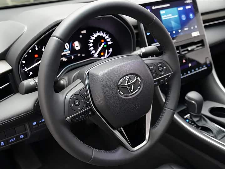 Toyota Avalon, 2026 — фото 8 из 9