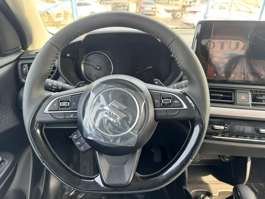 Suzuki Swift, 2026 — фото 8 из 10