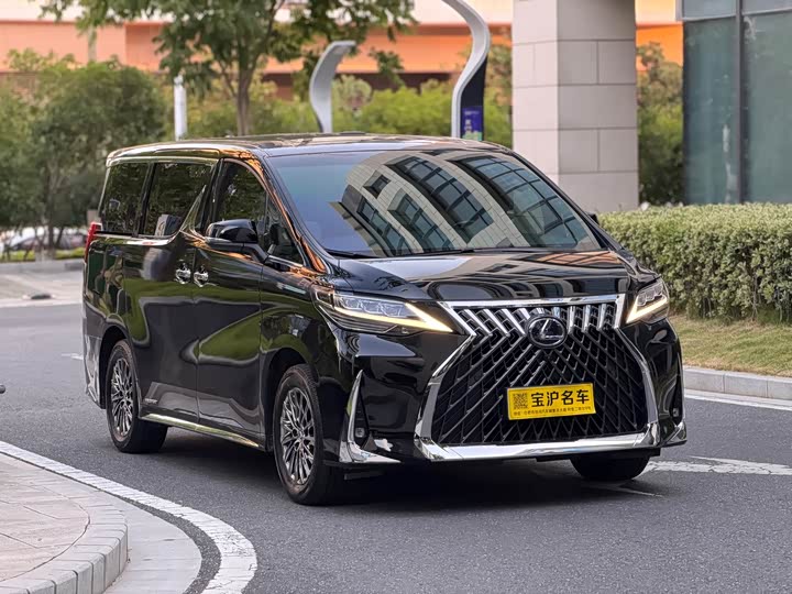 Lexus LM, 2022 — фото 3 из 9