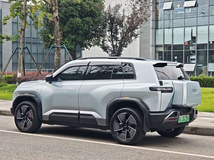 BYD FangChengBao Titanium 3 (Tai 3), 2025 — фото 6 из 9