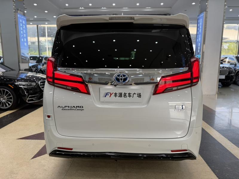 Toyota Alphard, 2022 — фото 6 из 12