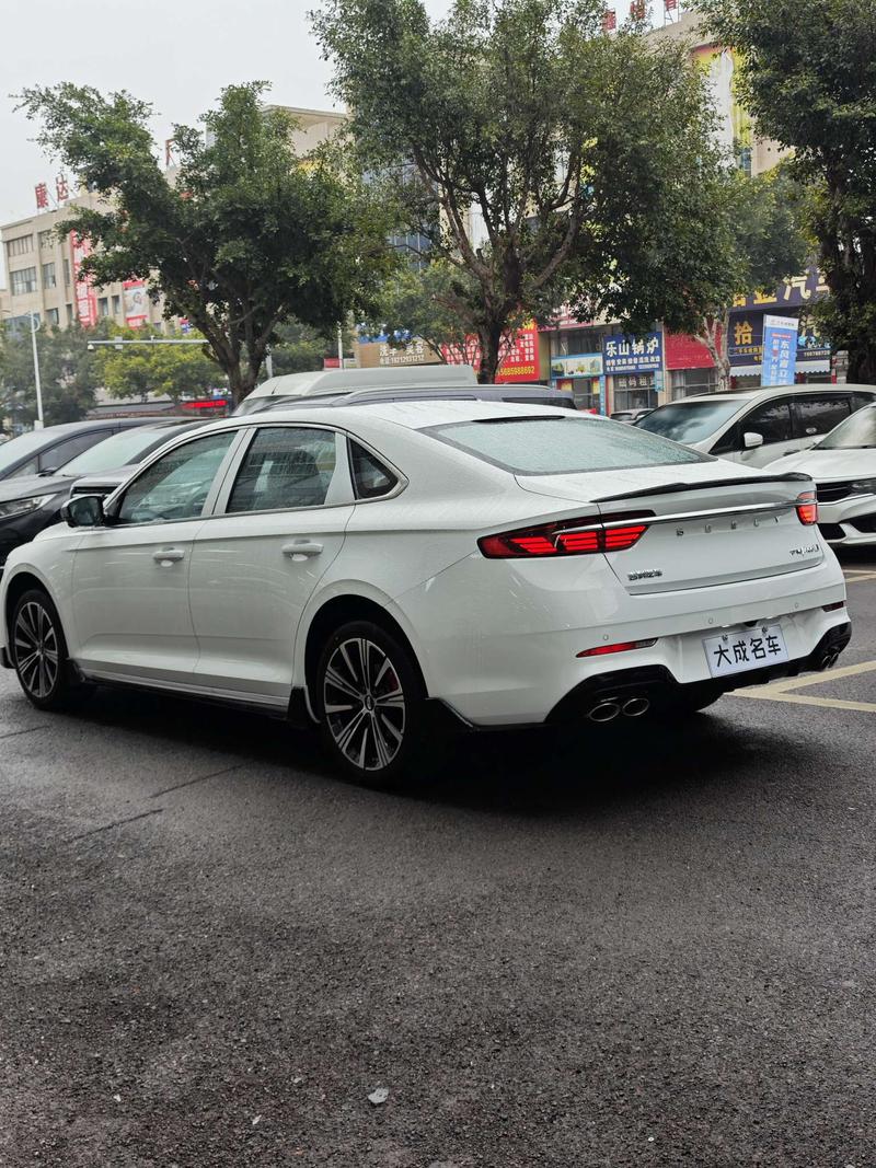 Geely Preface, 2025 — фото 7 из 12