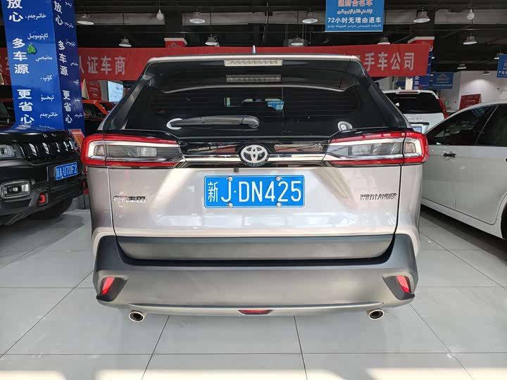 Toyota Wildlander, 2023 — фото 8 из 12