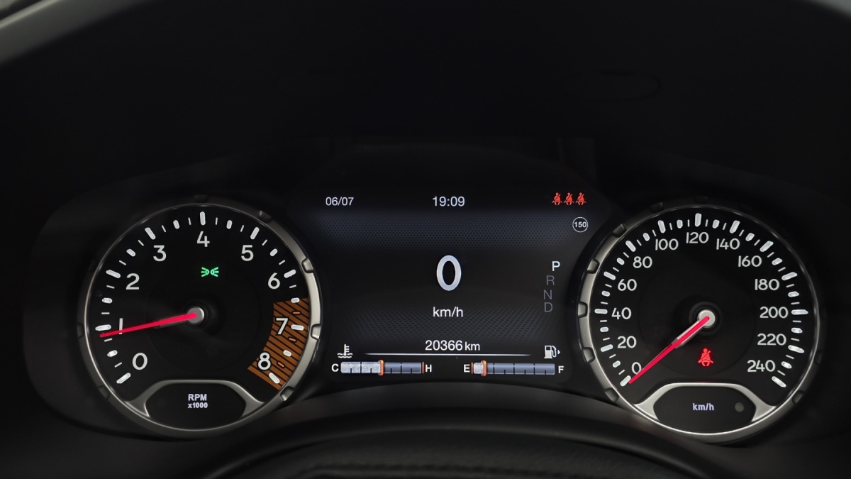 Jeep Renegade, 2023 — фото 7 из 12