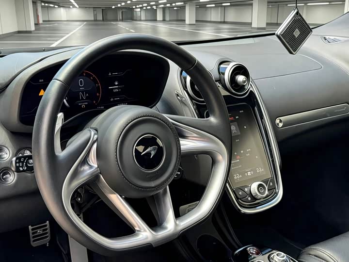 McLaren GT, 2022 — фото 6 из 9