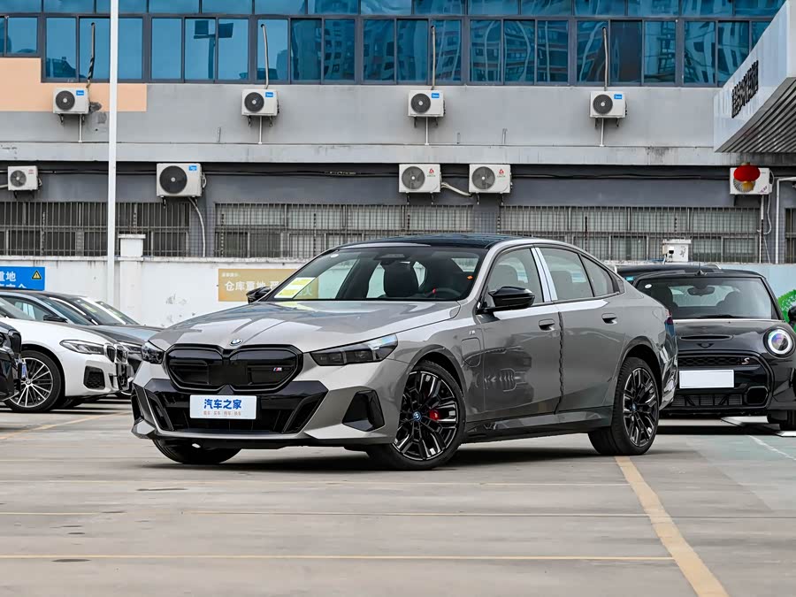 BMW i5 M60, 2026 — купить в Ярославле под ключ