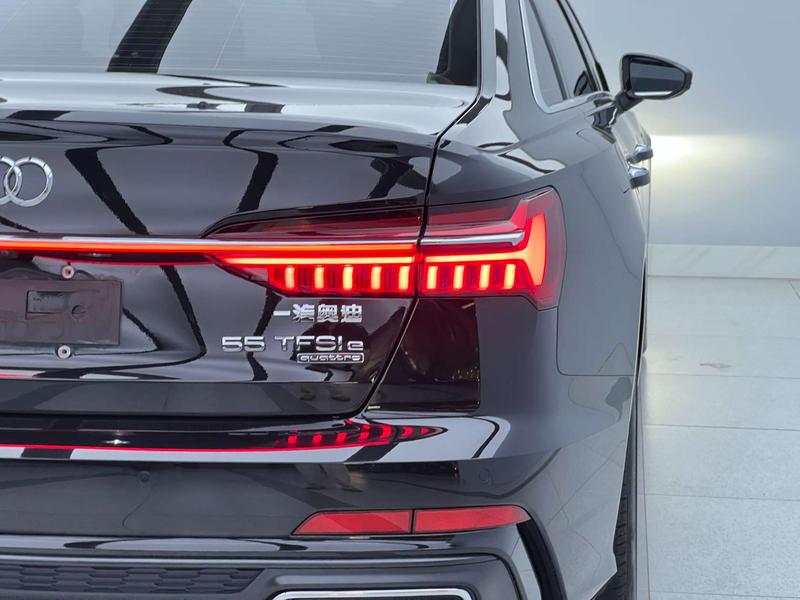 Audi A6L Hybrid, 2022 — фото 6 из 12