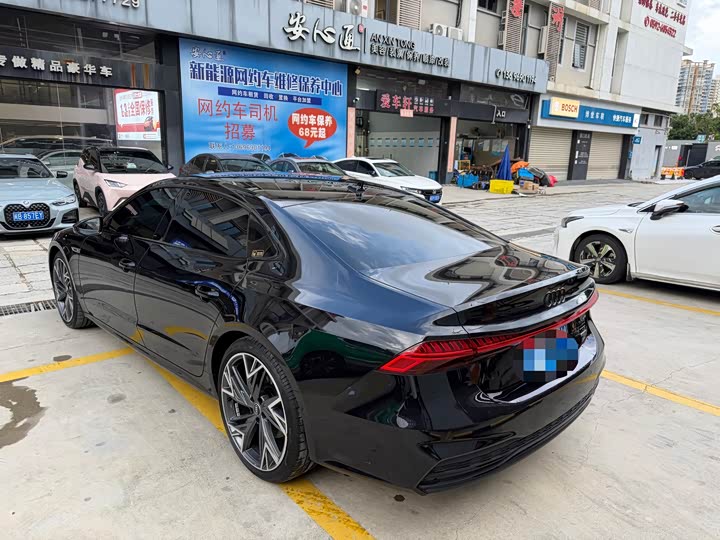 Audi A7L, 2023 — фото 6 из 9