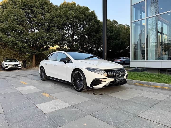 Mercedes-Benz EQS AMG, 2025 — фото 3 из 9
