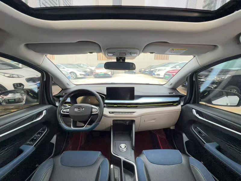 Geely Geometry EX3, 2022 — фото 7 из 10