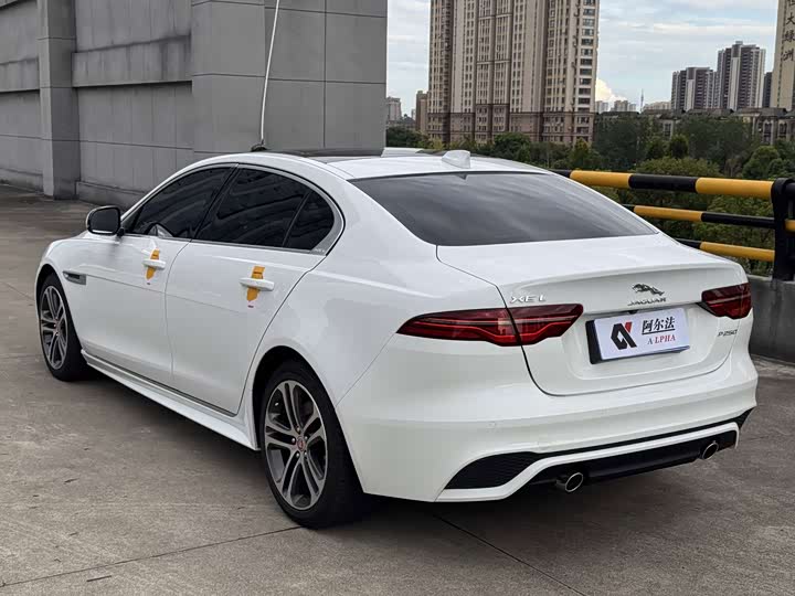 Jaguar XE L, 2023 — фото 4 из 9