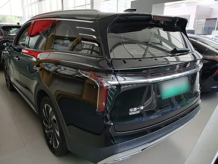 Hongqi HS7 Hybrid, 2024 — фото 5 из 9