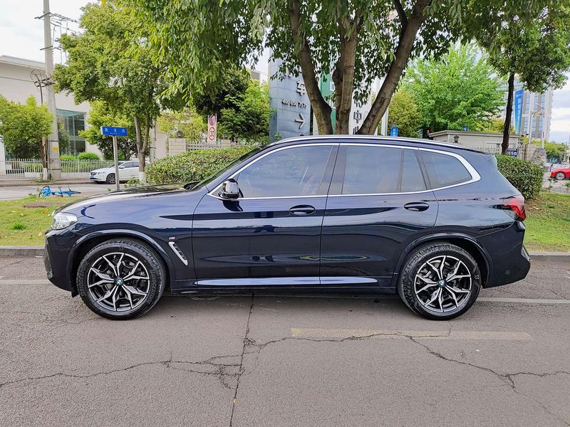 BMW X3, 2022 — фото 3 из 9